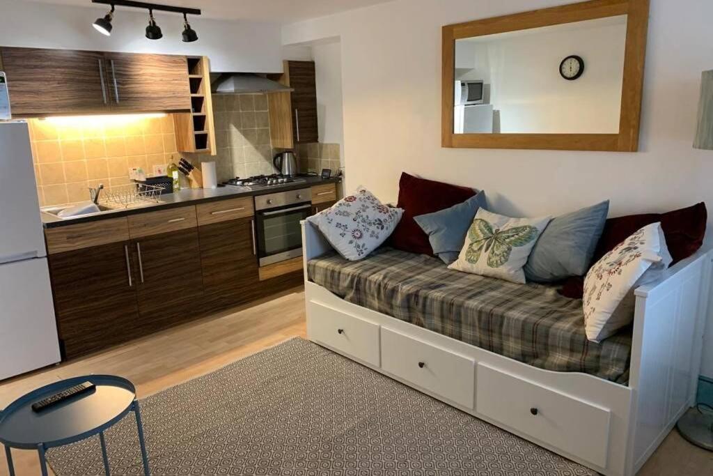 Ferienwohnung The Snug, A Great Flat In The Heart Of Peebles. Exterior foto