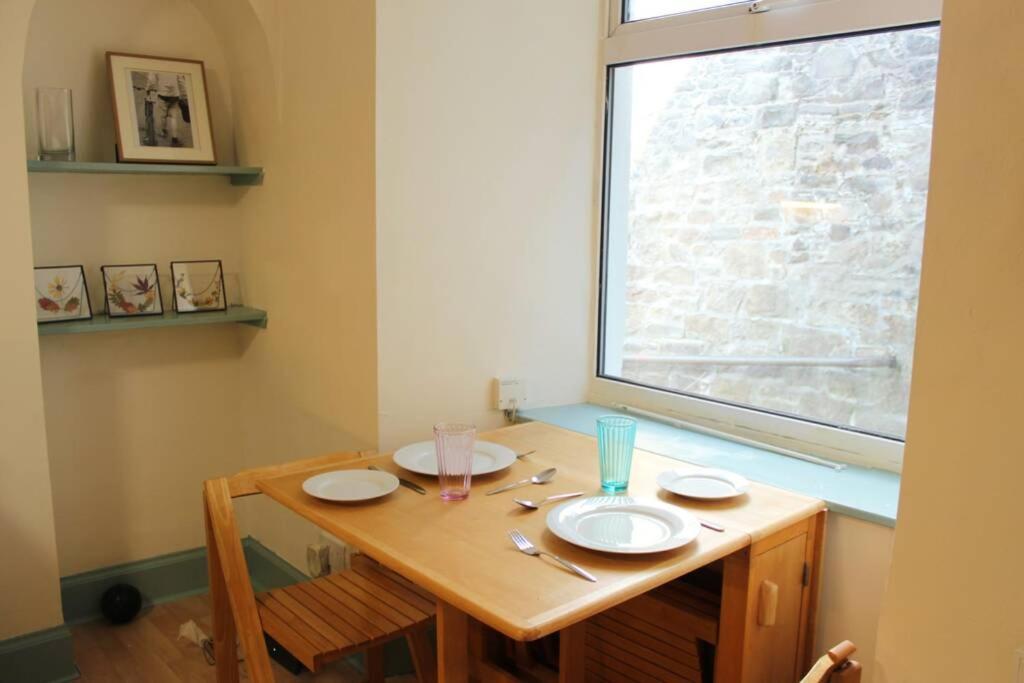 Ferienwohnung The Snug, A Great Flat In The Heart Of Peebles. Exterior foto